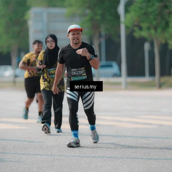 Runner Photo 6442068
