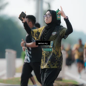 Runner Photo 6442075