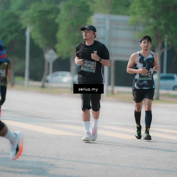 Runner Photo 6442080