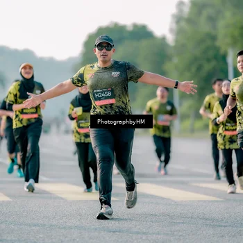 Runner Photo 6442085