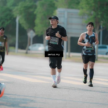 Runner Photo 6442086