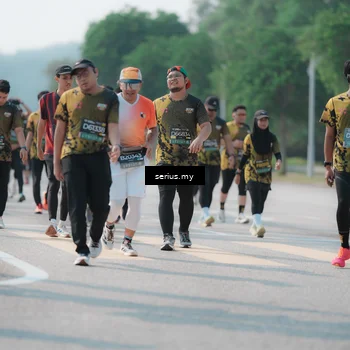 Runner Photo 6442105