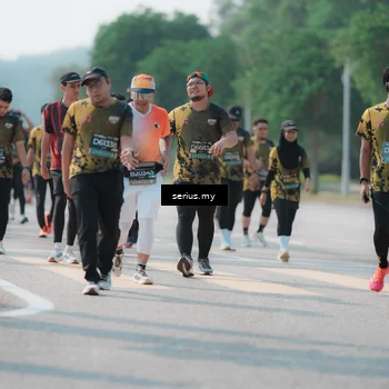 Runner Photo 6442106