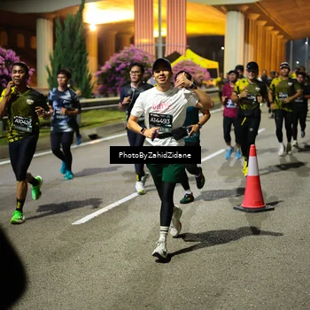 Runner Photo 6442108