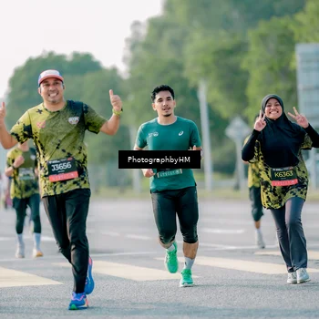 Runner Photo 6442112