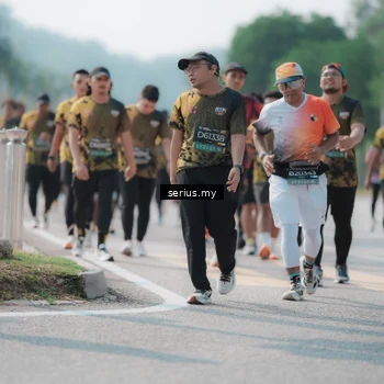 Runner Photo 6442118
