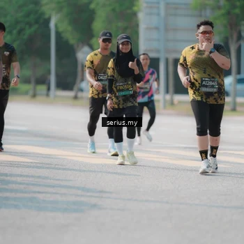 Runner Photo 6442143