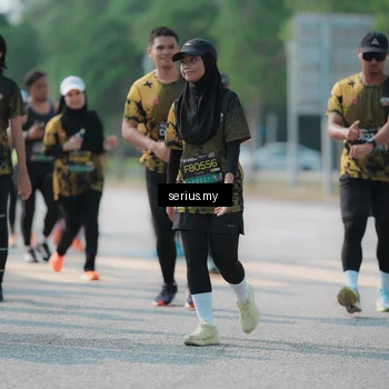 Runner Photo 6442172