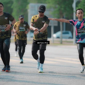 Runner Photo 6442173