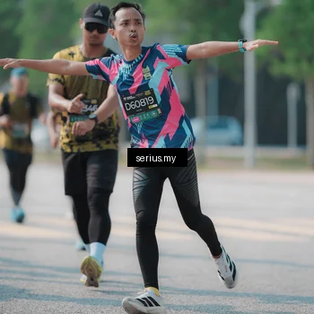 Runner Photo 6442186