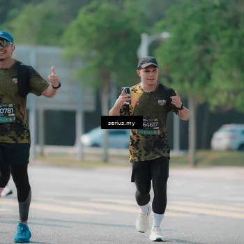 Runner Photo 6442202