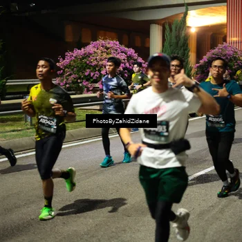 Runner Photo 6442213
