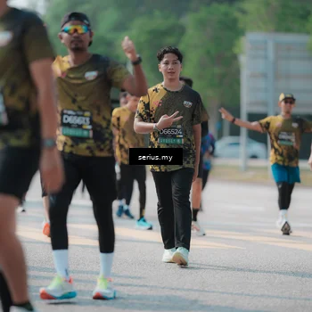Runner Photo 6442221