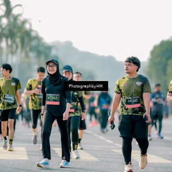 Runner Photo 6442223
