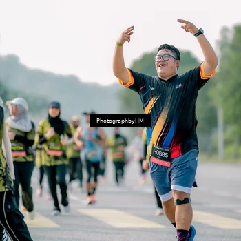 Runner Photo 6442250