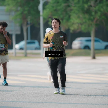 Runner Photo 6442295