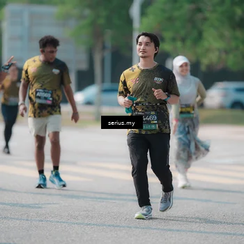 Runner Photo 6442311