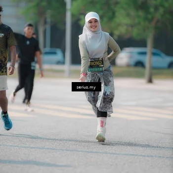 Runner Photo 6442321
