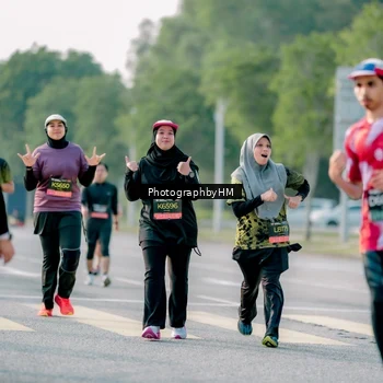 Runner Photo 6442340