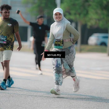 Runner Photo 6442341
