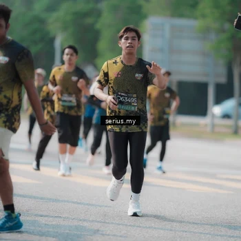 Runner Photo 6442360