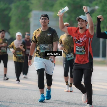 Runner Photo 6442385