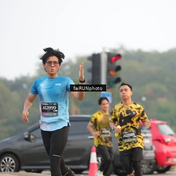 Runner Photo 6442390