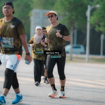 Runner Photo 6442404