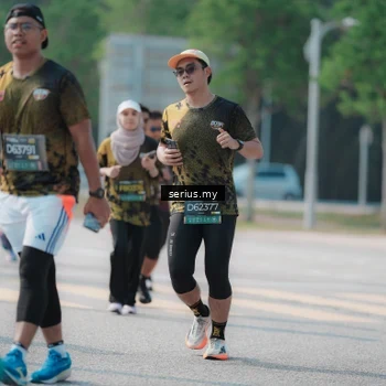 Runner Photo 6442405