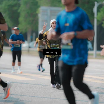 Runner Photo 6442406