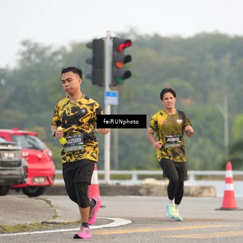 Runner Photo 6442416