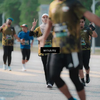 Runner Photo 6442423