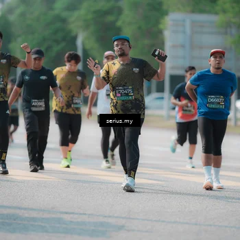 Runner Photo 6442433