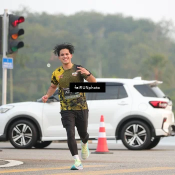 Runner Photo 6442435