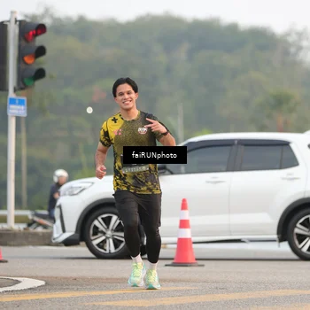 Runner Photo 6442437