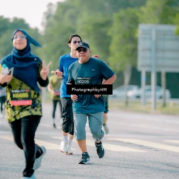 Runner Photo 6442470