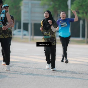 Runner Photo 6442526