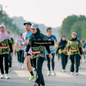 Runner Photo 6442536