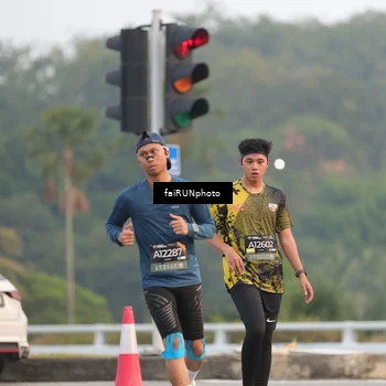 Runner Photo 6442575