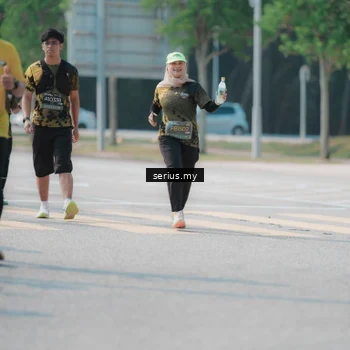 Runner Photo 6442659