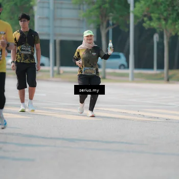 Runner Photo 6442665