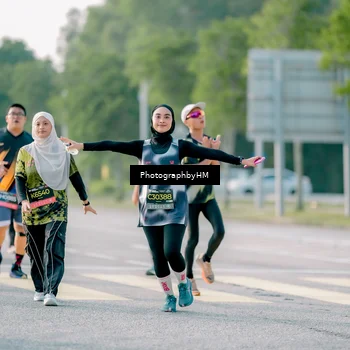 Runner Photo 6442666