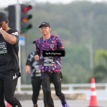 Runner Photo 6442677