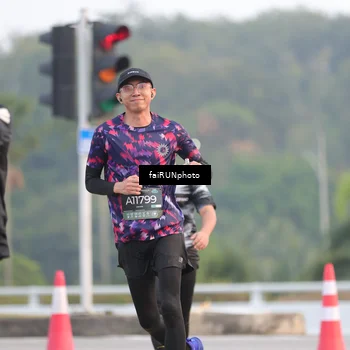 Runner Photo 6442685
