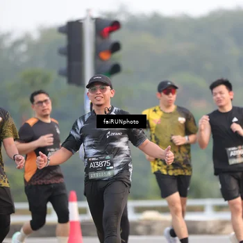Runner Photo 6442711