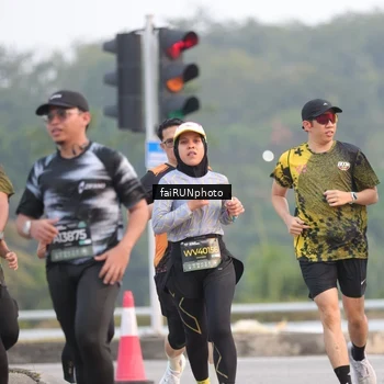 Runner Photo 6442719
