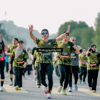 Runner Photo 6442721