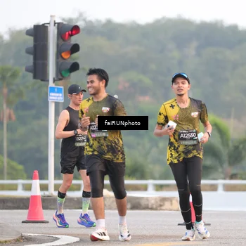 Runner Photo 6442774