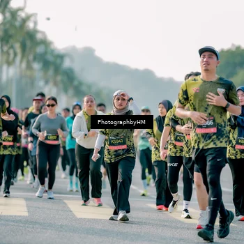 Runner Photo 6442848