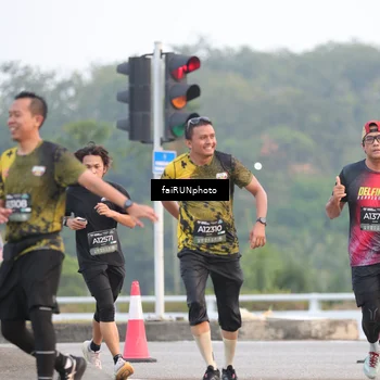 Runner Photo 6442878